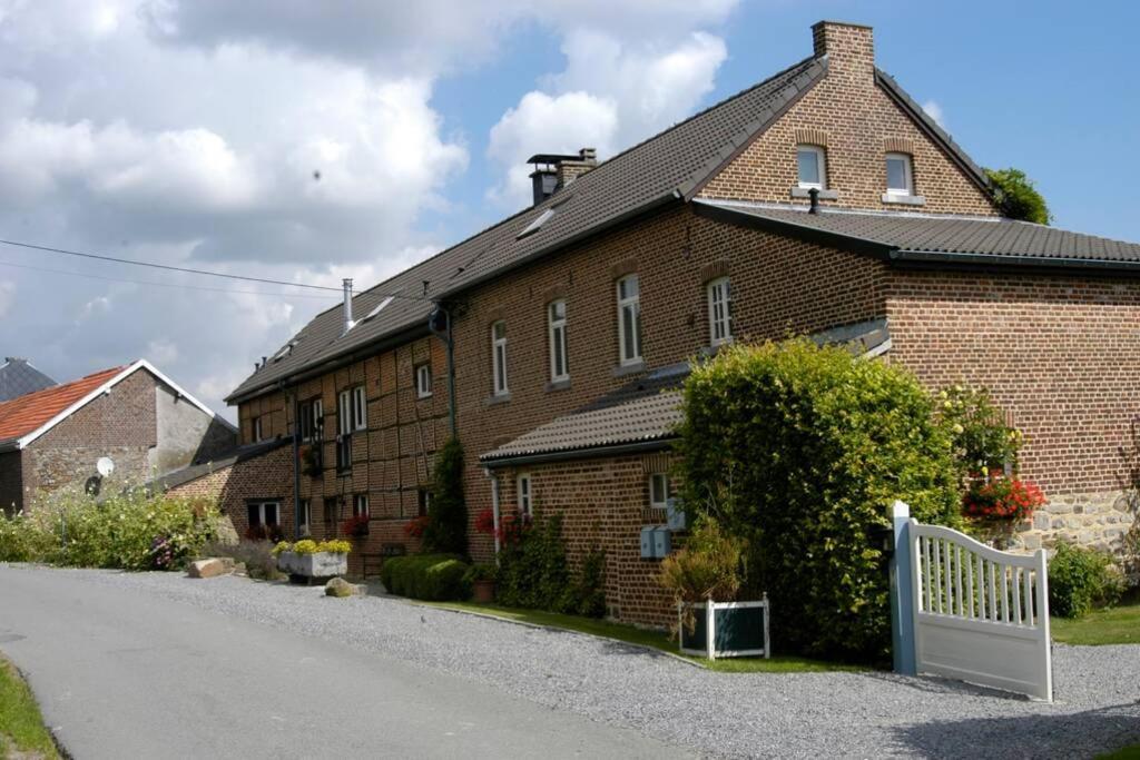 Hoeve Espewey Cottage Hombourg Eksteriør bilde